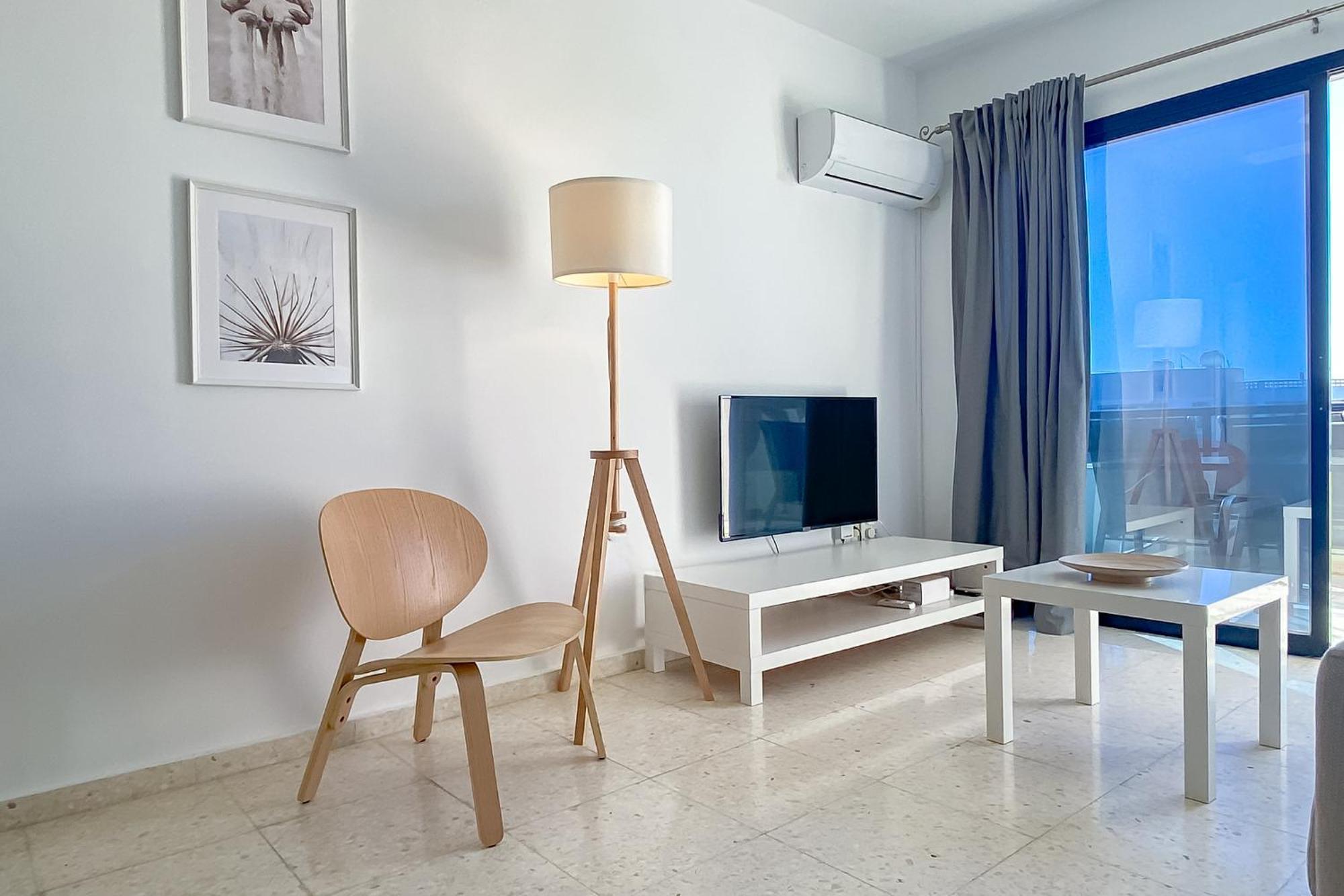 Phaedrus Living: Byzantium Modern City Flat Paphos Bagian luar foto